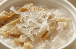 Tại sao nên nấu cháo tổ yến cho bé?